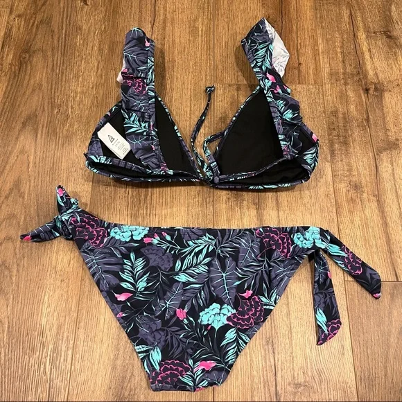 Brand New Two Piece Ripzone Bikini - Picture 6 of 6